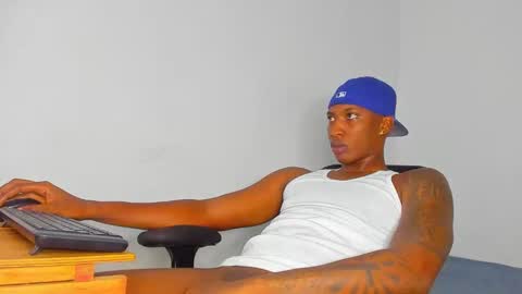 Snapshot of ebony_brandons chatting on 02.12.25 Brandon online show from 02.12.25