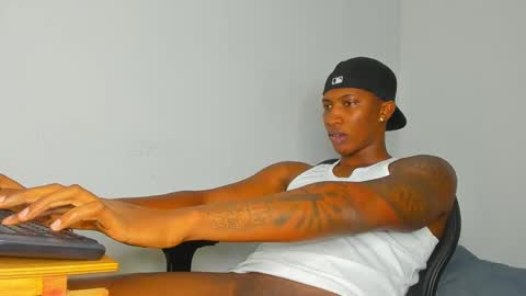 Snapshot of ebony_brandons chatting on 02.14.25 Brandon online show from 02.14.25