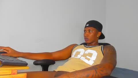 Snapshot of ebony_brandons chatting on 02.15.25 Brandon online show from 02.15.25