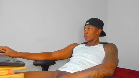 Snapshot of ebony_brandons chatting on 02.18.25 Brandon online show from 02.18.25