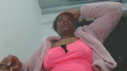 Snapshot of ebony_cristal1 chatting on 04.22.26 Cristal Ebony online show from 04.22.26