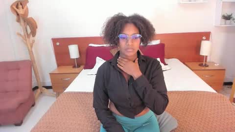 Snapshot of ebony_fantasy2 chatting on 09.25.25 ebony_fantasy2 online show from 09.25.25