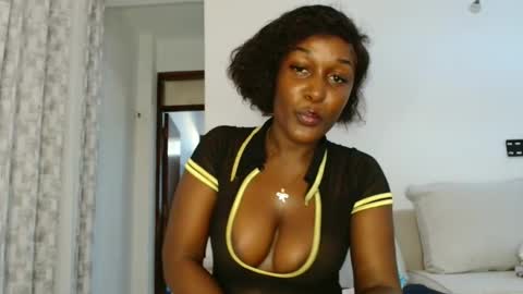 Snapshot of ebony_ghoddes chatting on 12.22.25 ebony online show from 12.22.25