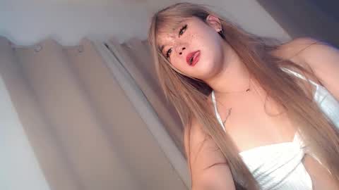 YUMI SMITH online show from 12.01.25