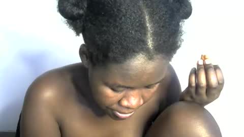 Snapshot of ebony_lynne chatting on 05.14.26 ebony_lynne online show from 05.14.26