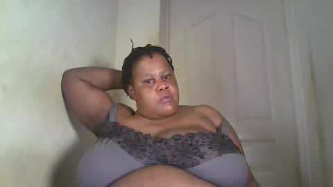 ebony_magixs online show from 10.17.25