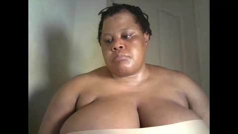 ebony_magixs online show from 10.21.25