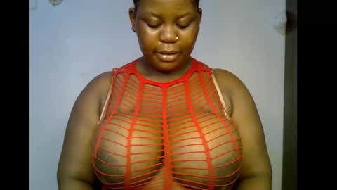 Snapshot of ebony_plumx12 chatting on 12.17.25 Prisy online show from 12.17.25