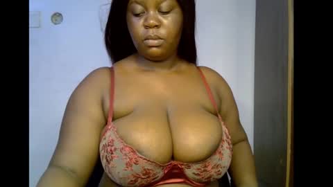 Snapshot of ebony_plumx12 chatting on 01.07.26 Prisy online show from 01.07.26