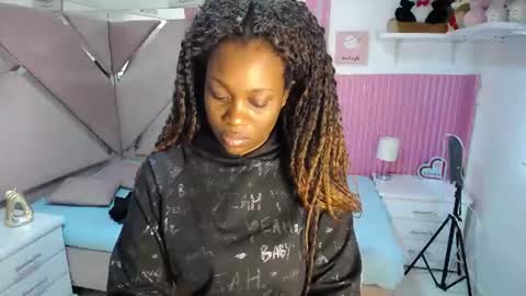 ebony_rizon online show from 06.09.26