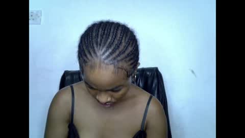 Snapshot of ebony_slimgirl0 chatting on 06.11.26 Lilly online show from 06.11.26