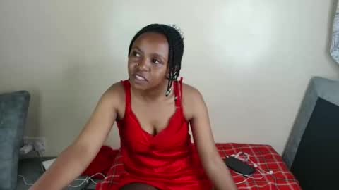 Snapshot of ebony_sluttt chatting on 10.27.25 ebony_sluttt online show from 10.27.25