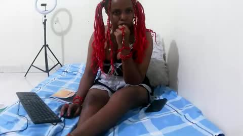 Snapshot of ebony_sluttt chatting on 02.18.26 ebony_sluttt online show from 02.18.26