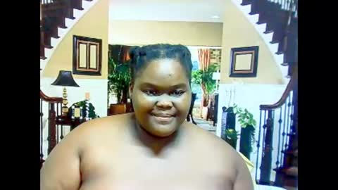 ebonyhotbuns4u2luv online show from 02.14.25