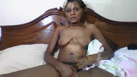 Snapshot of ebonyqueen4 chatting on 03.05.25 JACKLINE online show from 03.05.25