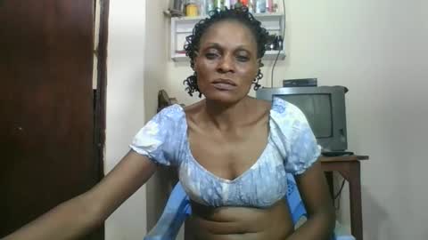 Snapshot of ebonyqueen4 chatting on 09.11.25 JACKLINE online show from 09.11.25