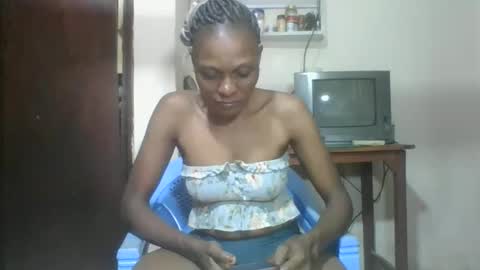 Snapshot of ebonyqueen4 chatting on 09.26.25 JACKLINE online show from 09.26.25