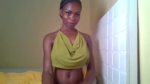 Snapshot of ebonytanqueen chatting on 03.15.26 ebonytanqueen online show from 03.15.26