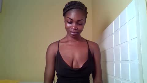 Snapshot of ebonytanqueen chatting on 03.15.26 ebonytanqueen online show from 03.15.26