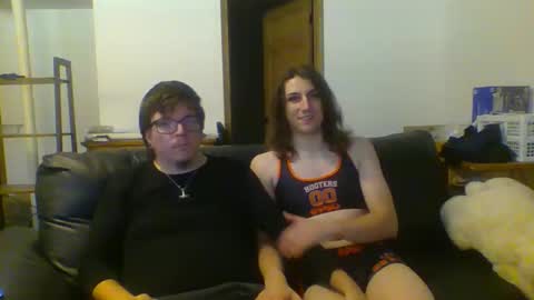 Snapshot of echowulf96 chatting on 11.03.25 echowulf96 online show from 11.03.25