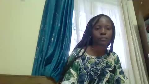 Snapshot of edakiss chatting on 12.16.25 edakiss online show from 12.16.25