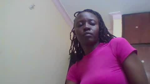 Snapshot of edakiss chatting on 05.27.26 edakiss online show from 05.27.26