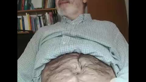 Snapshot of edal1 chatting on 11.25.25 edal1 online show from 11.25.25