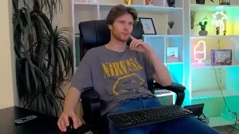 Snapshot of eddie_baker chatting on 07.19.26 eddie_baker online show from 07.19.26