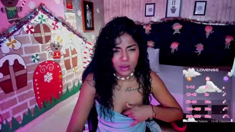 Snapshot of edelaine_rogers chatting on 12.06.24 ede online show from 12.06.24