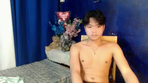 edelcum_xx online show from 10.15.25