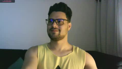 Snapshot of edgaroos chatting on 02.14.25 ZohanMohamed online show from 02.14.25