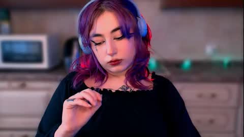 fickle demon made of clumps of matter online show from 02.08.25