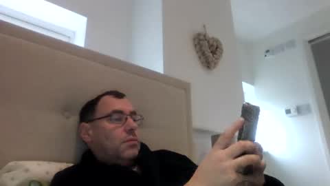 edinandy77 online show from 12.18.25