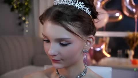 Lisa  online show from 03.07.26