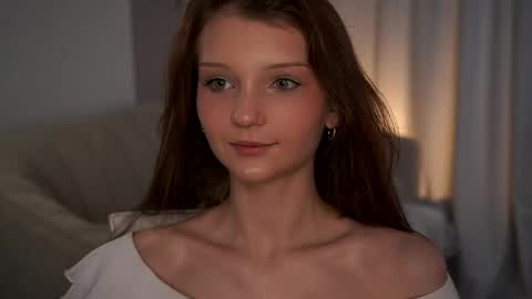 Lisa  online show from 04.19.26