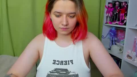 Snapshot of edna_dana chatting on 11.17.25 Edna online show from 11.17.25