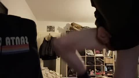 Eeloxx online show from 04.26.26