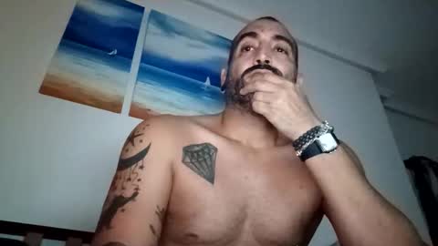 eemmee708927 online show from 11.25.25