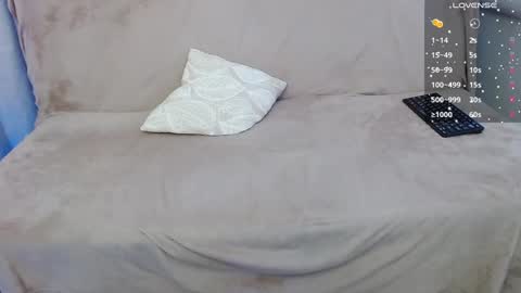 Snapshot of eesprit chatting on 01.28.25 Daniel and Alex online show from 01.28.25