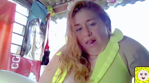 Snapshot of effata chatting on 10.10.25 effata online show from 10.10.25