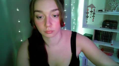 Snapshot of effie_balconii chatting on 02.09.25 effie_balconii online show from 02.09.25