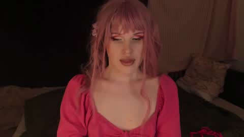 Effie Mur online show from 01.03.25