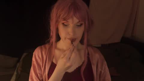 Effie Mur online show from 01.24.25