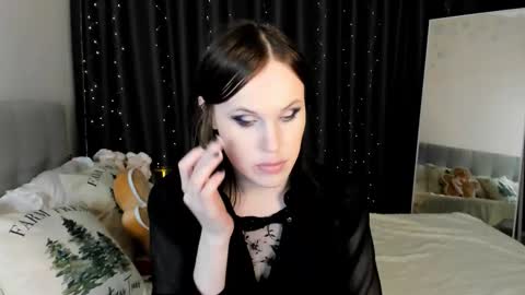 Effie Mur online show from 01.14.26