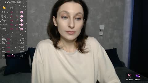 Snapshot of effy_gray chatting on 12.23.24 Anna online show from 12.23.24