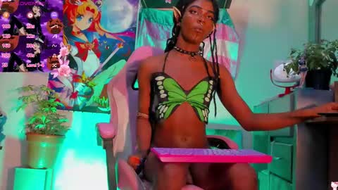 effy_marinn online show from 09.15.25