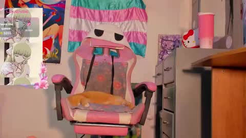 effy_marinn online show from 09.30.25