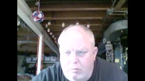 Snapshot of efriff chatting on 06.01.26 efriff online show from 06.01.26