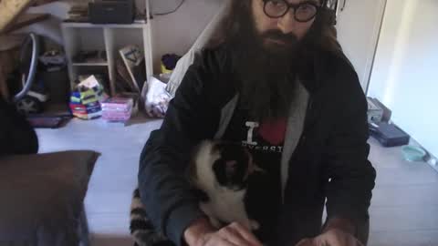 Snapshot of eighthundredeightyeight chatting on 10.18.25 eighthundredeightyeight online show from 10.18.25