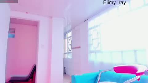 Snapshot of eiimy_ray_ chatting on 02.18.25 Eiimy ray  online show from 02.18.25